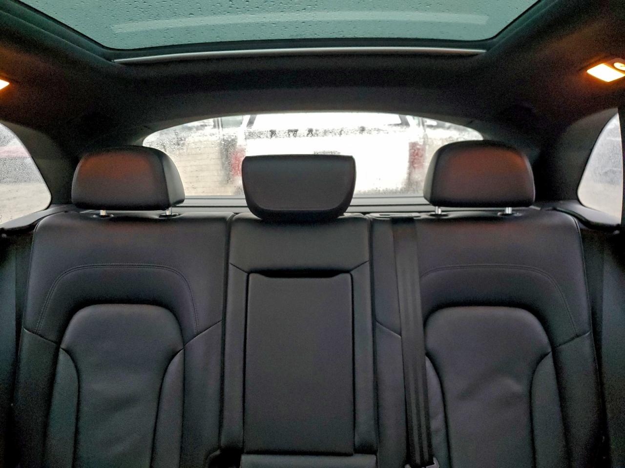 Audi Q5 Premium Plus S-line Image 10