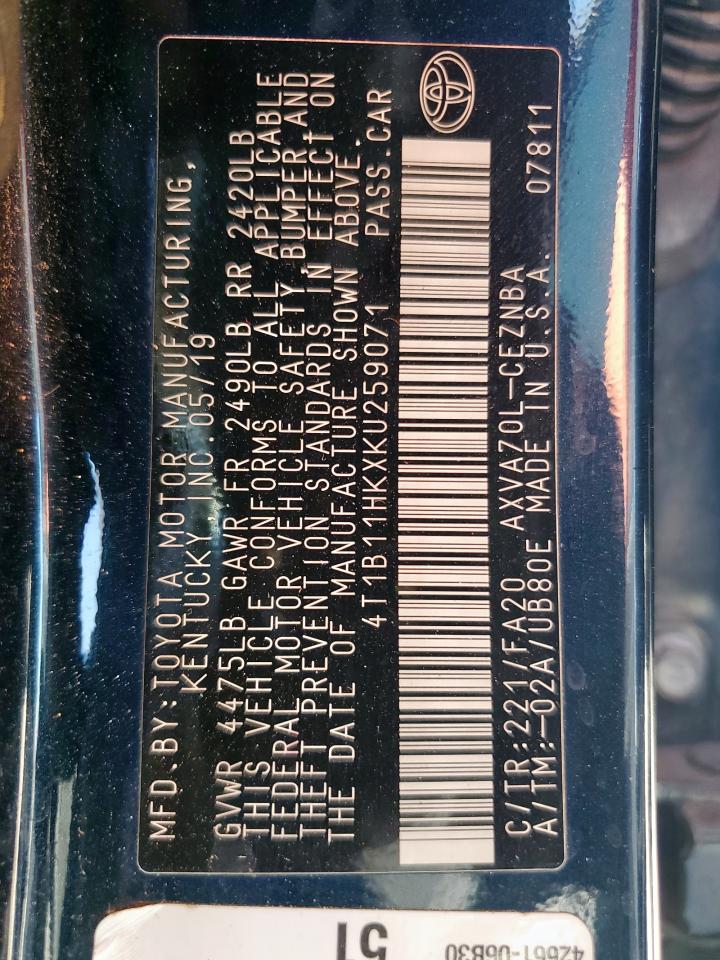 Toyota Camry L Image 11