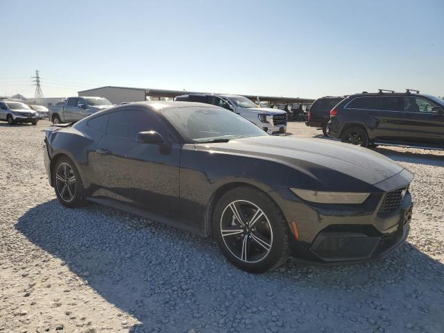 Ford Mustang Image 3