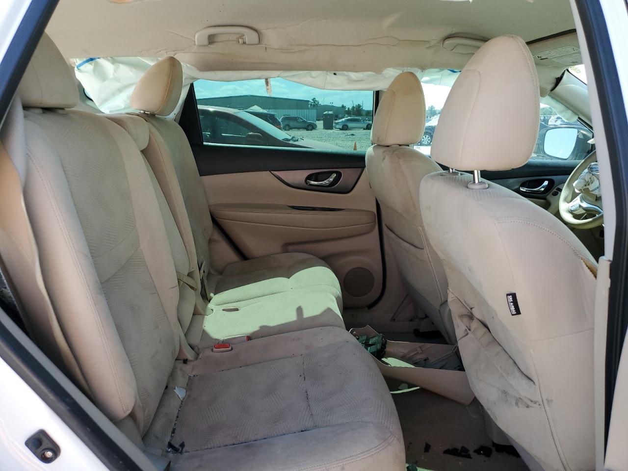 Nissan Rogue S Image 9