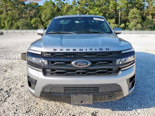 Ford Expedition Max Limited Image 13