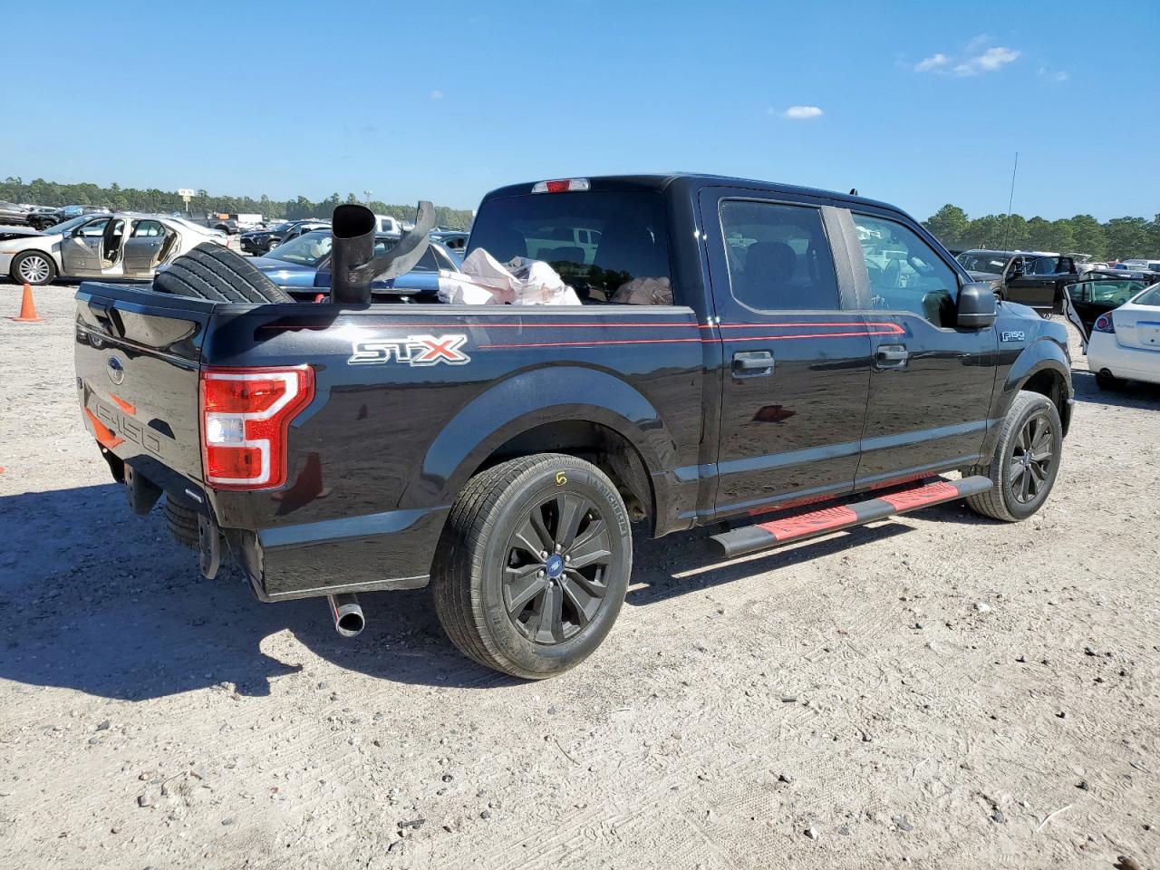 Ford F-150 Supercrew Image 12