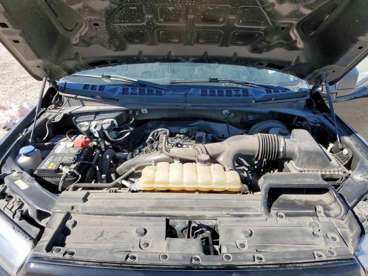 Ford F-150 Supercrew Image 6