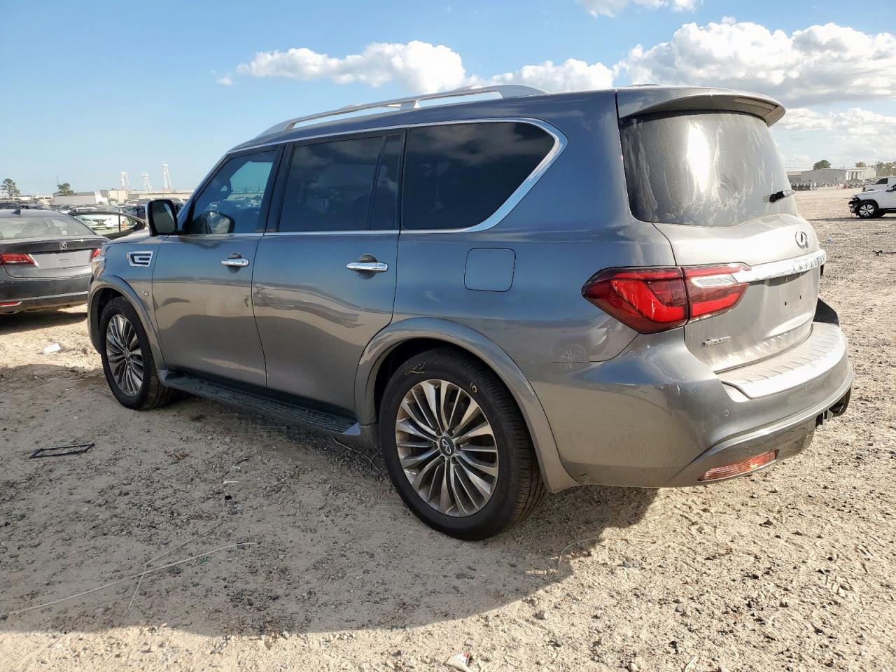 INFINITI Qx Luxe Image 3