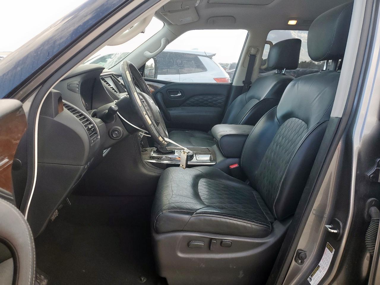 INFINITI Qx Luxe Image 7