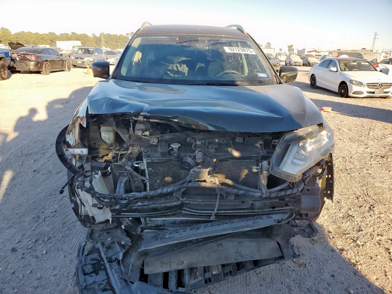 Nissan Rogue S Image 4