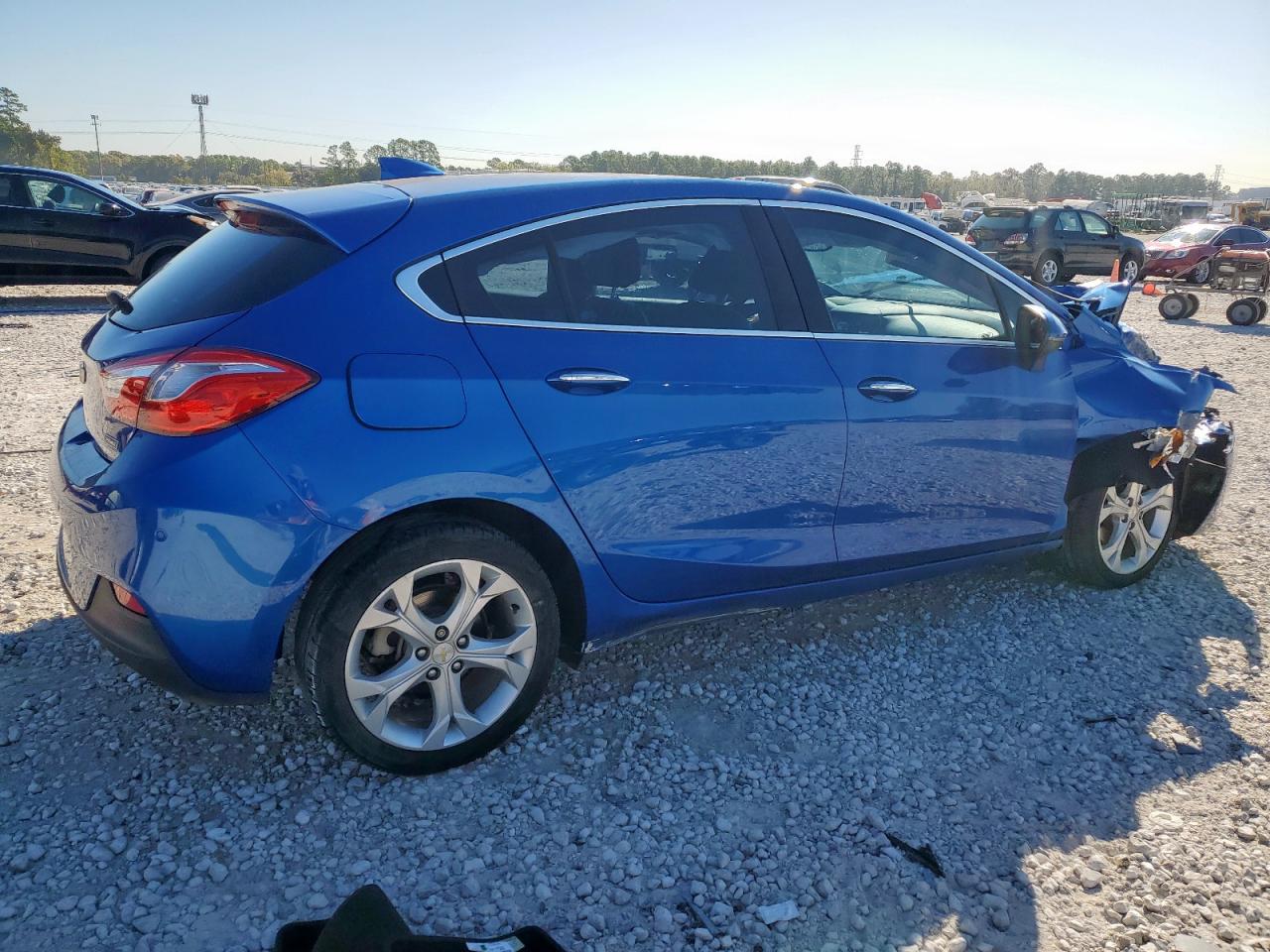 Chevrolet Cruze Premier Image 4