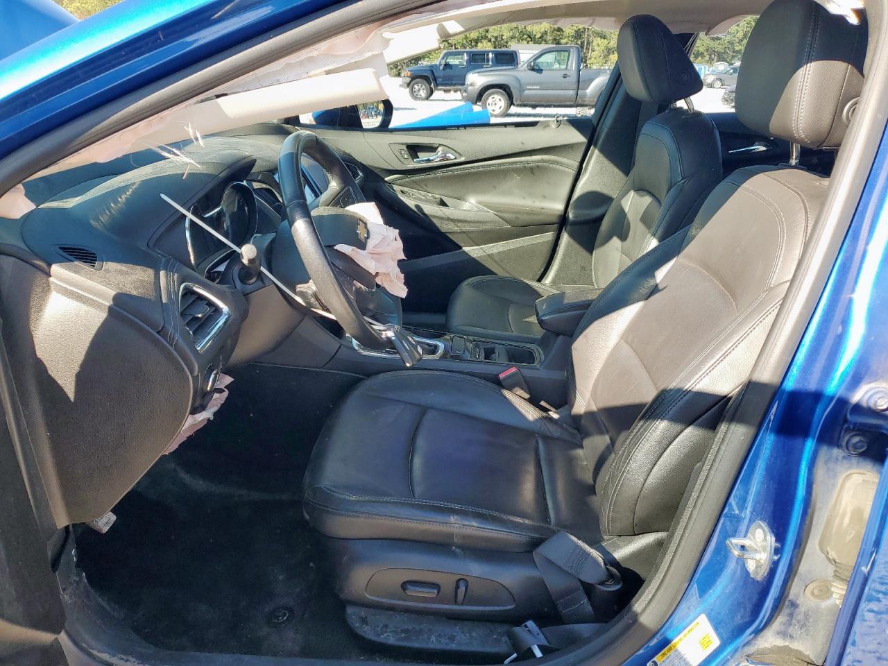 Chevrolet Cruze Premier Image 3