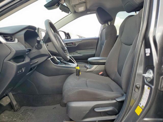 Toyota RAV4 Le Image 11