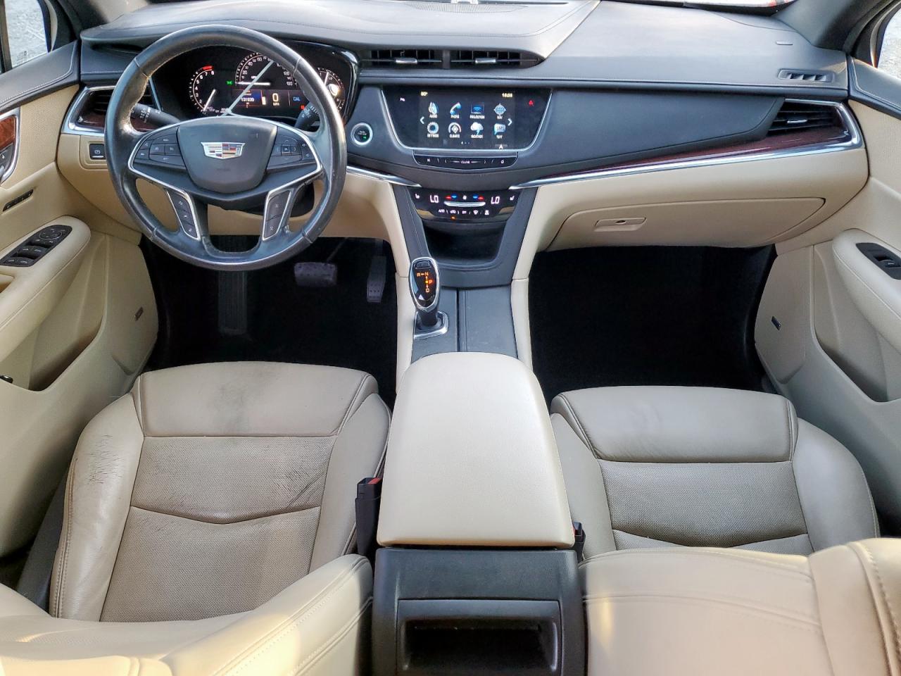 Cadillac XT5 Luxury Image 11