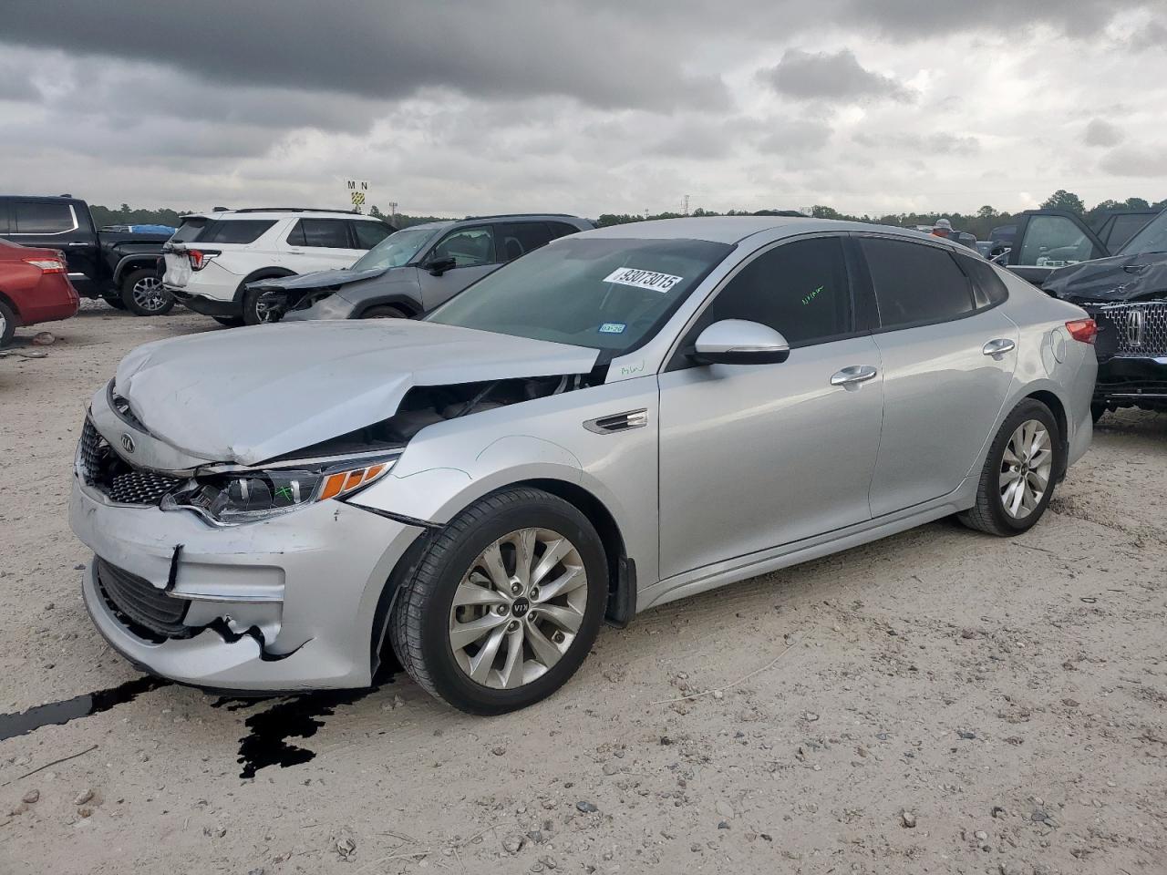 Kia Optima Ex Image 1