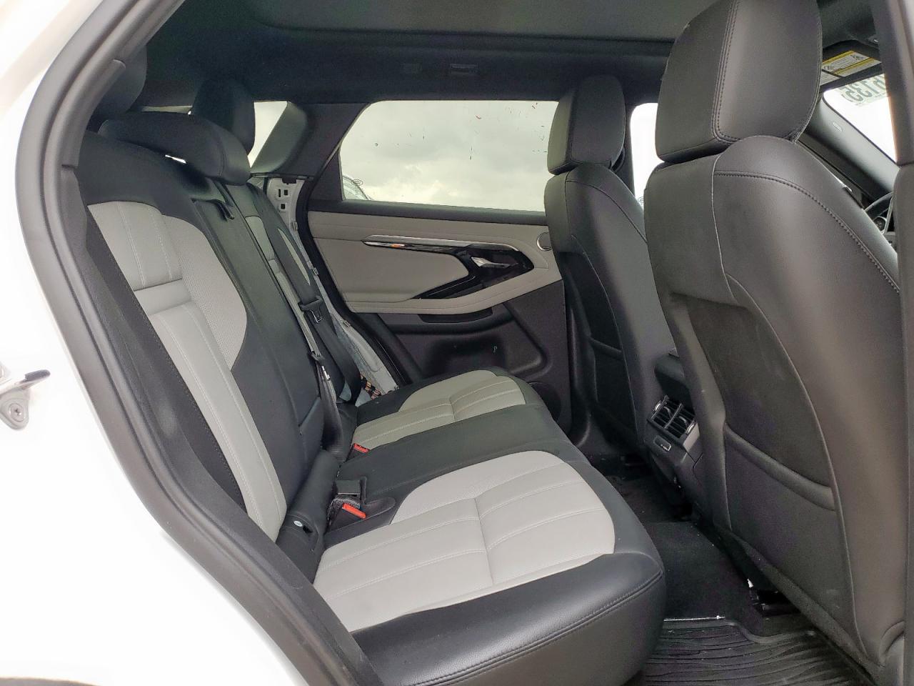 Land Rover Range Rover R-dynamic Se Image 3