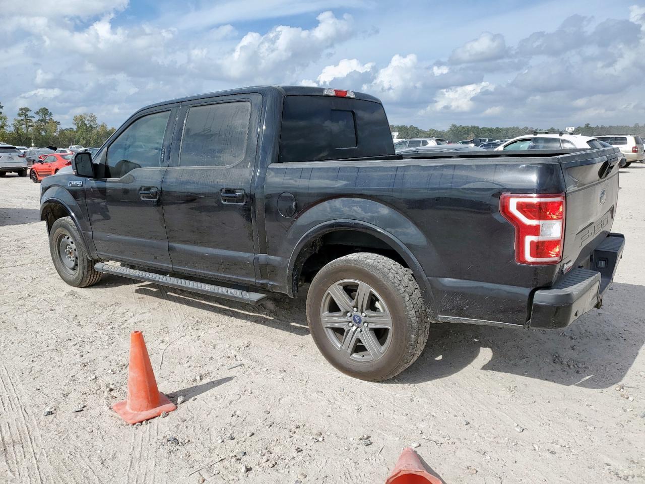 Ford F-150 Supercrew Image 4