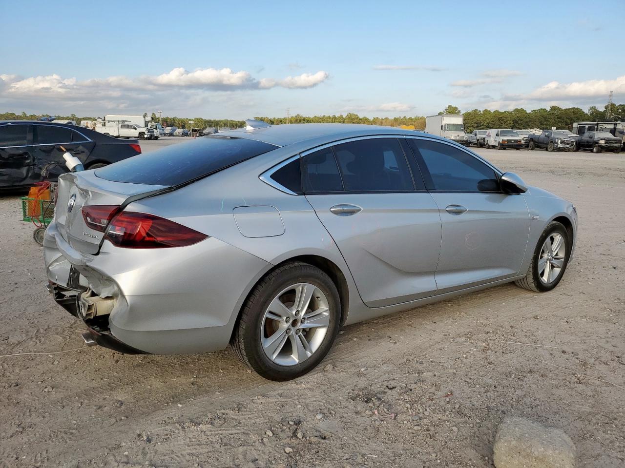 Buick Regal Preferred Image 4