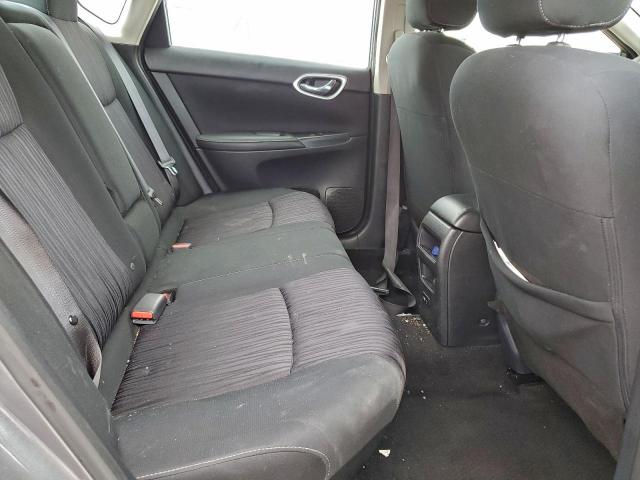 Nissan Sentra S Image 7