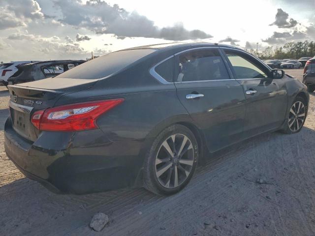 Nissan Altima 2.5 Image 3