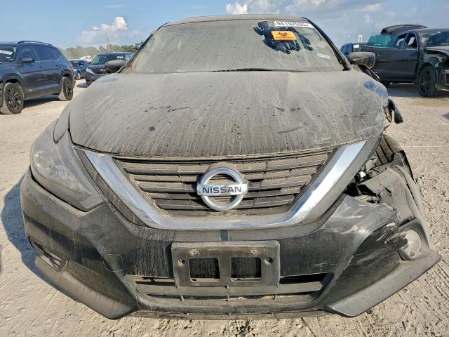Nissan Altima 2.5 Image 6