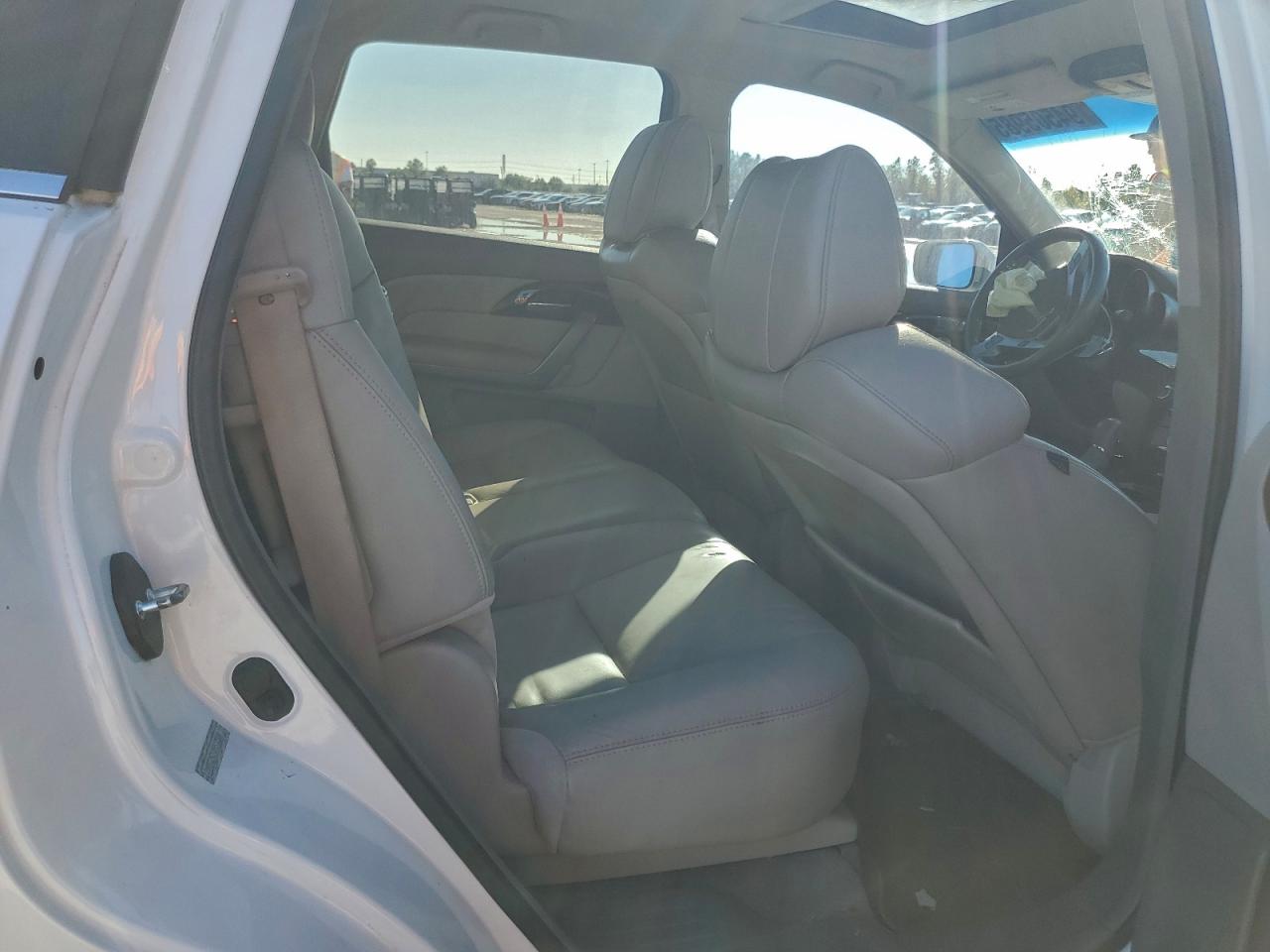 Acura MDX Image 6