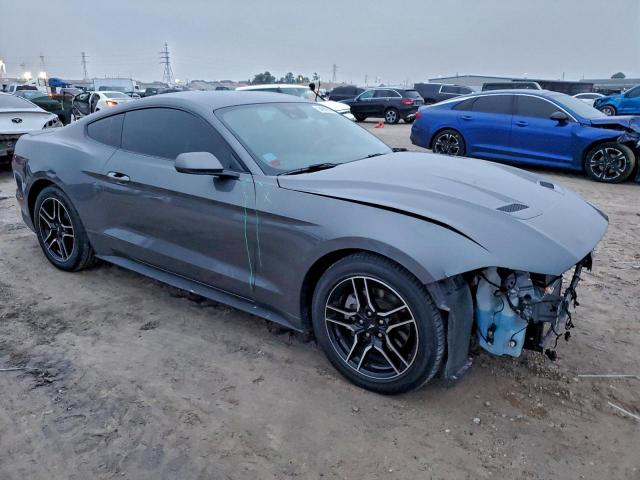 Ford Mustang Image 2