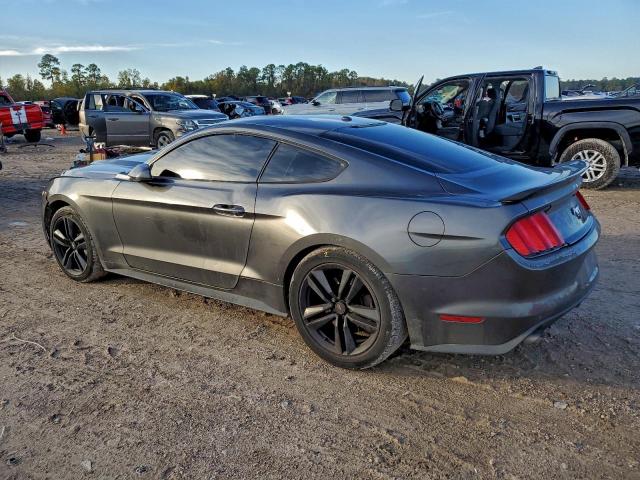 Ford Mustang Image 2