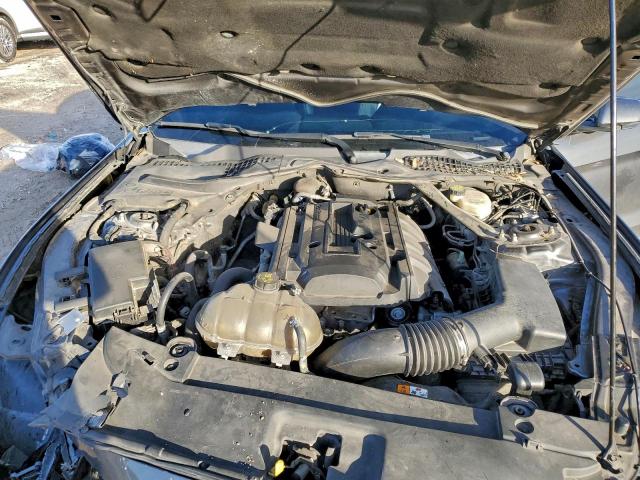 Ford Mustang Image 8