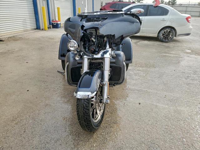 Harley-Davidson Fl Image 2