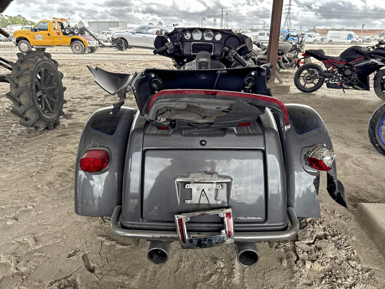 Harley-Davidson Fl Image 5