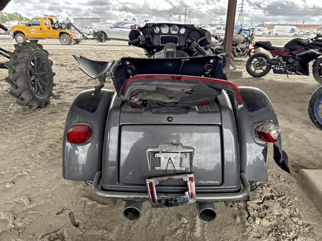 Harley-Davidson Fl Image 5