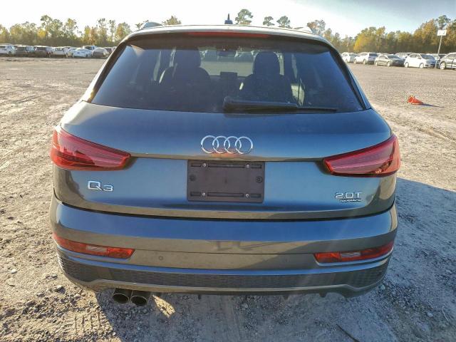 Audi Q3 Premium Plus Image 3