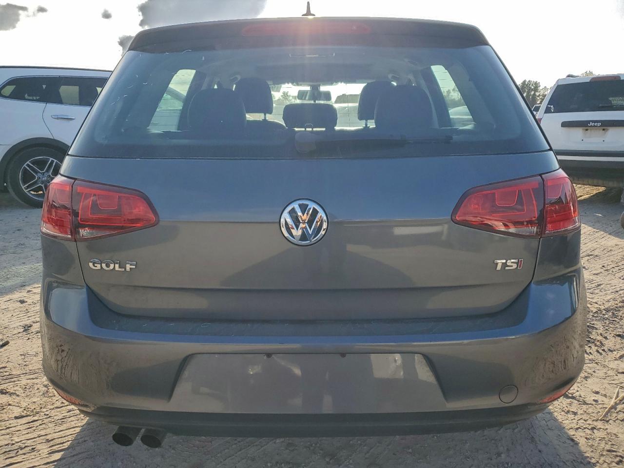 Volkswagen Golf S Image 4