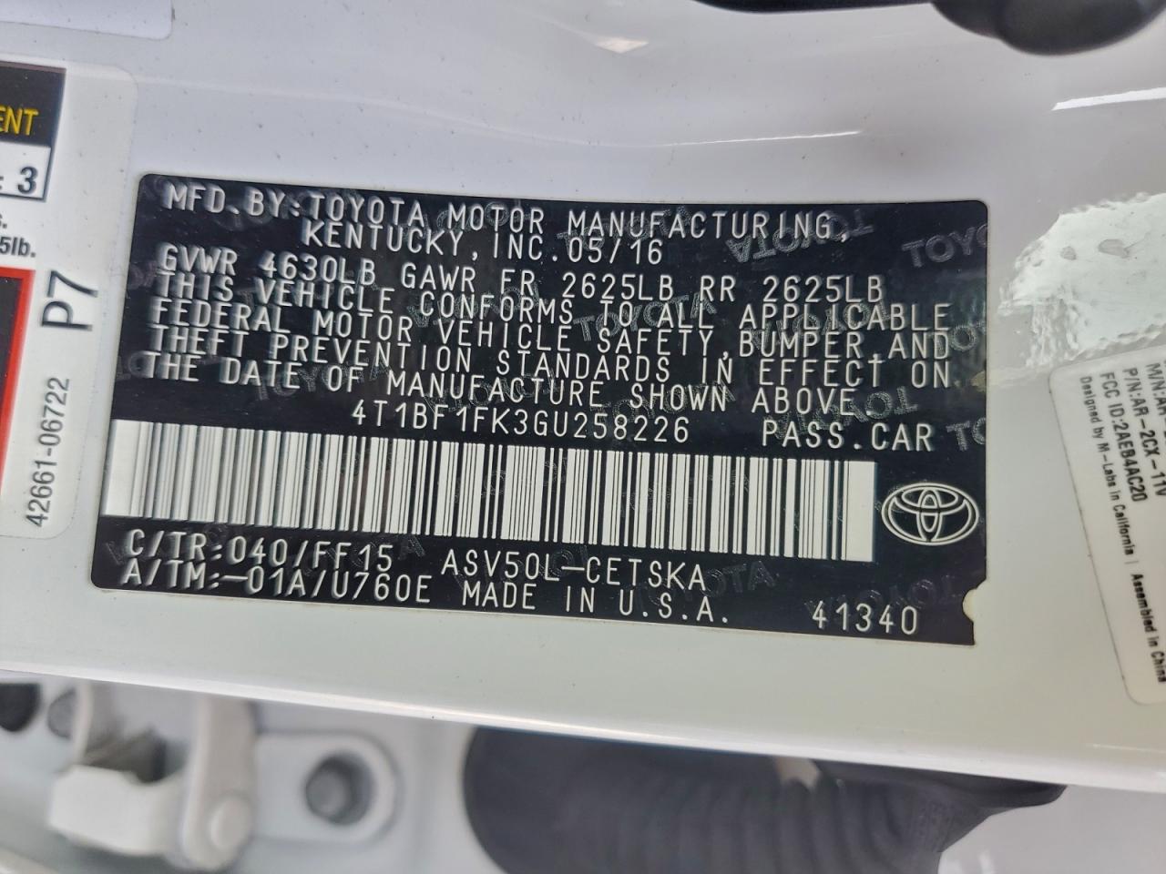 Toyota Camry Le Image 7