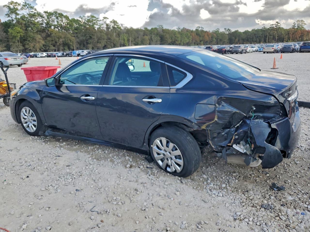 Nissan Altima 2.5 Image 3