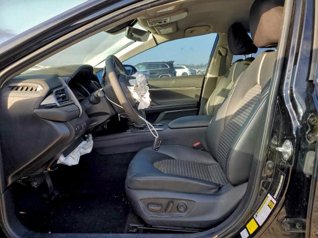 Toyota Camry Se Night Shade Image 6