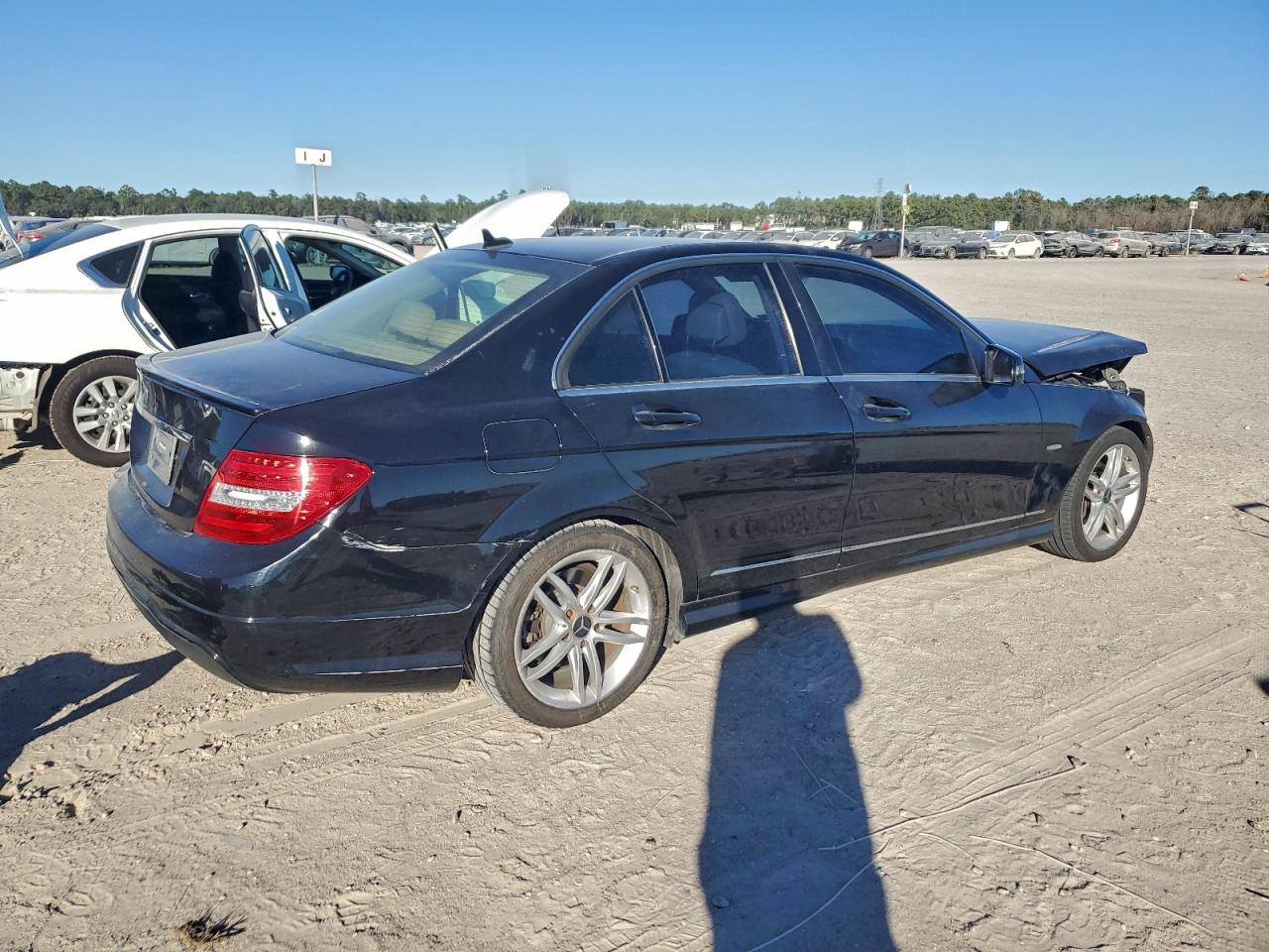 Mercedes-Benz C-Class 250 Image 9