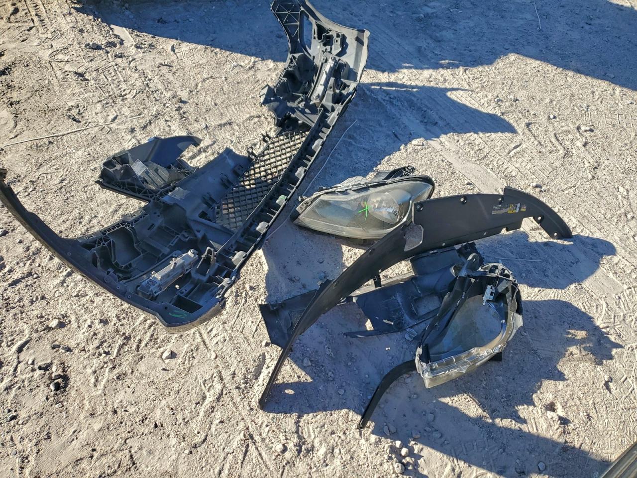 Mercedes-Benz C-Class 250 Image 8