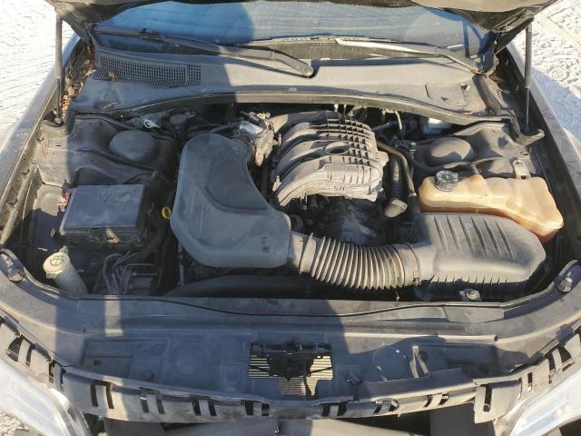 Chrysler 300 Limited Image 12