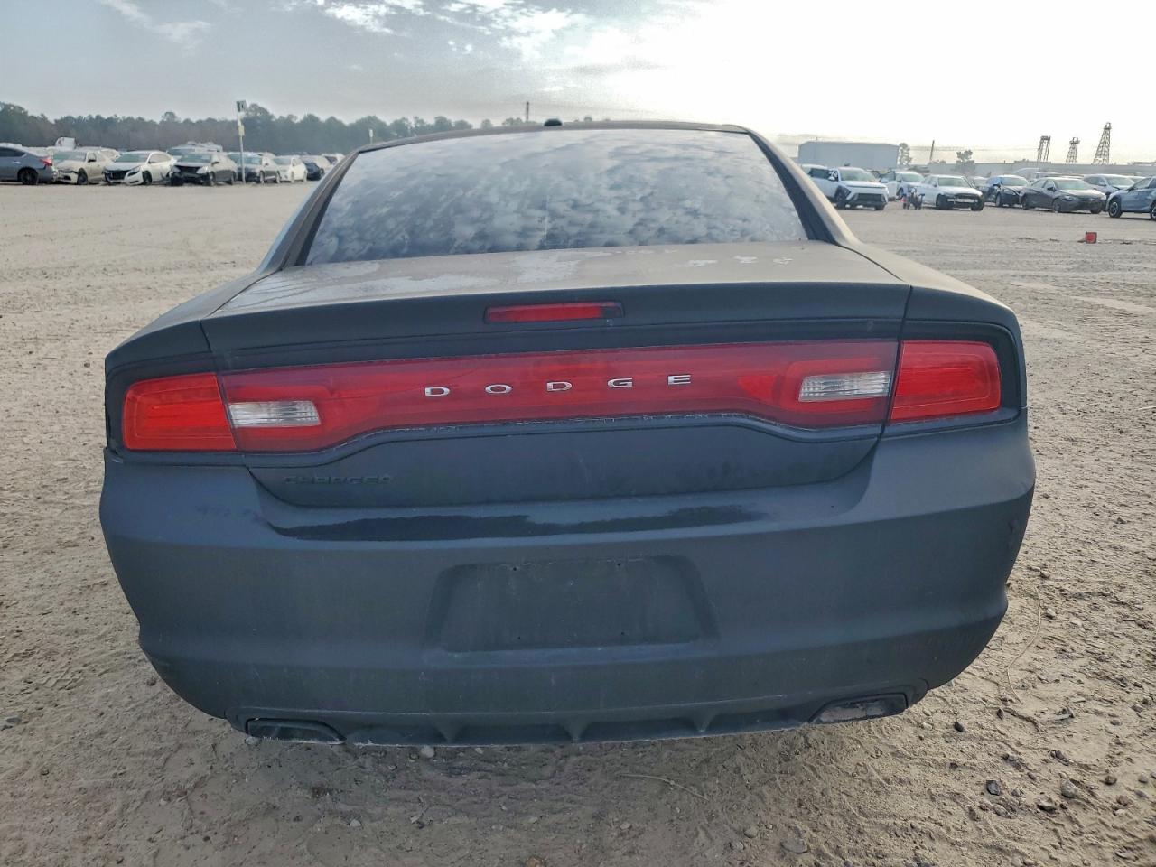 Dodge Charger Se Image 12