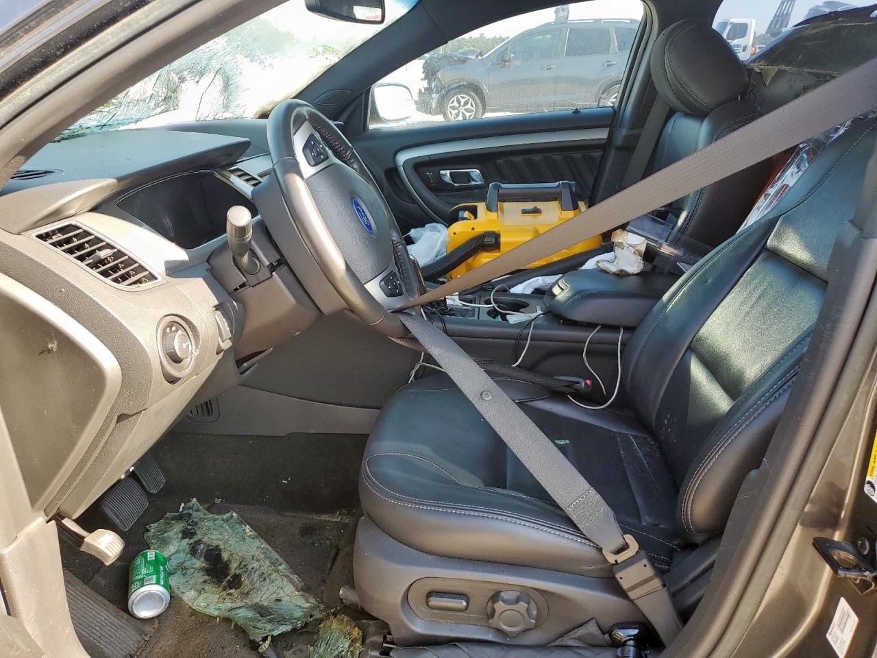 Ford Taurus Sel Image 9