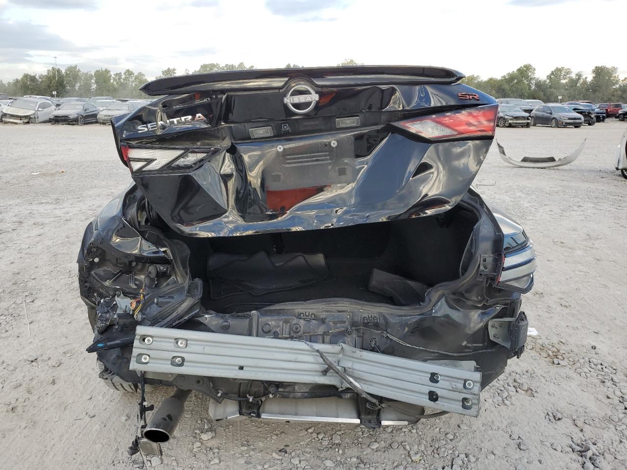 Nissan Sentra Sr Image 11