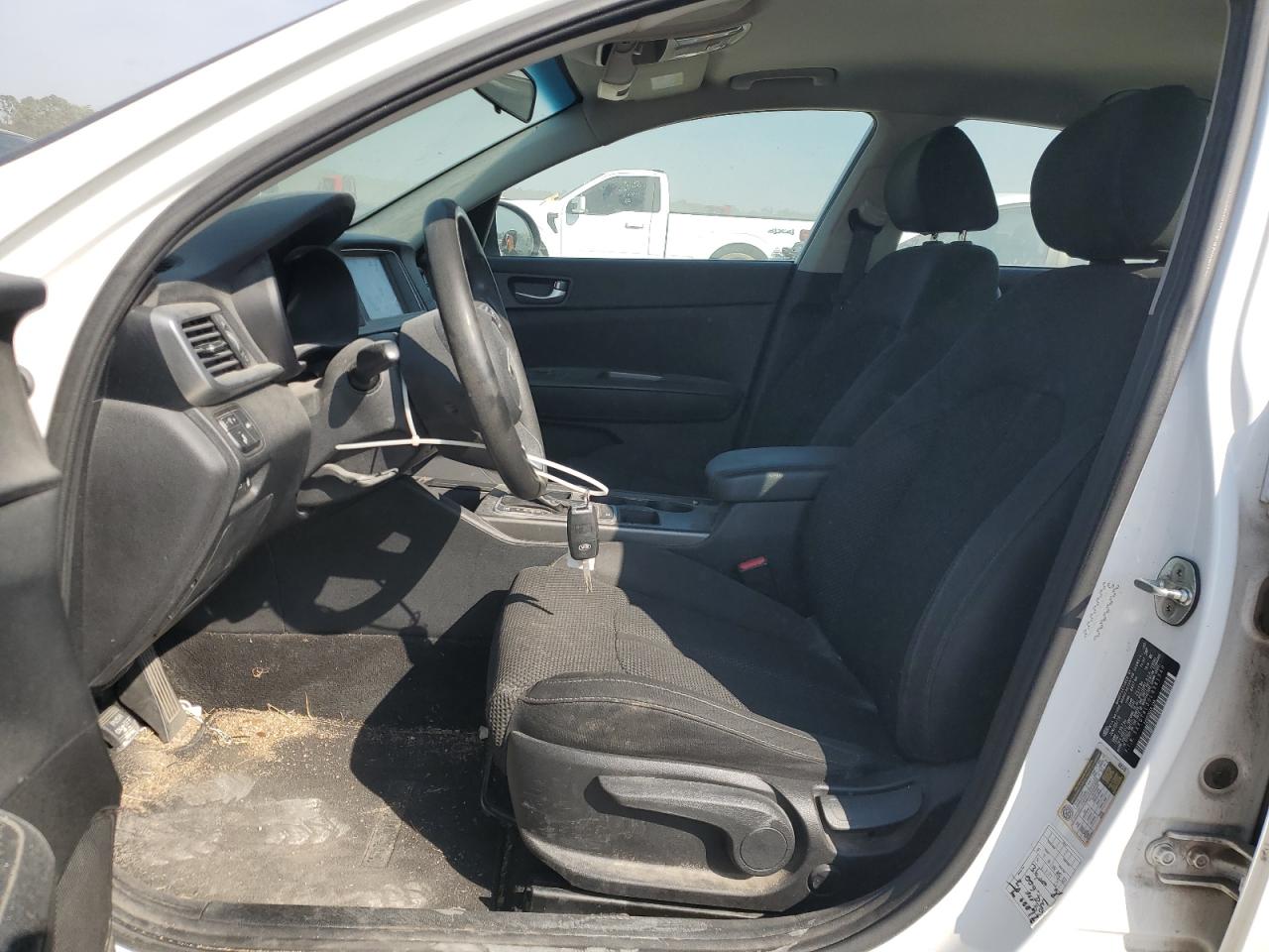 Kia Optima Lx Image 2