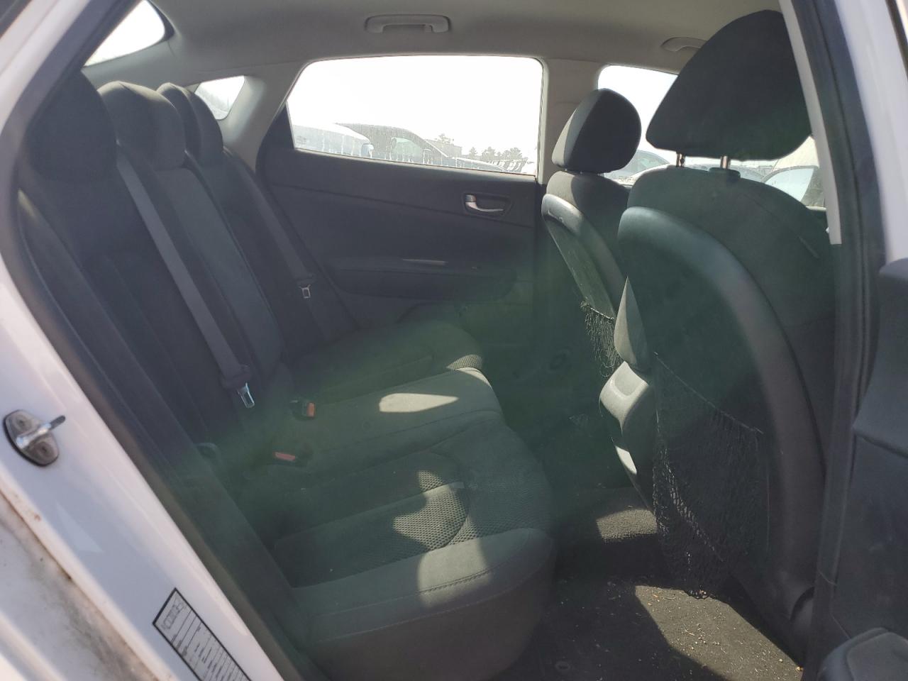 Kia Optima Lx Image 3