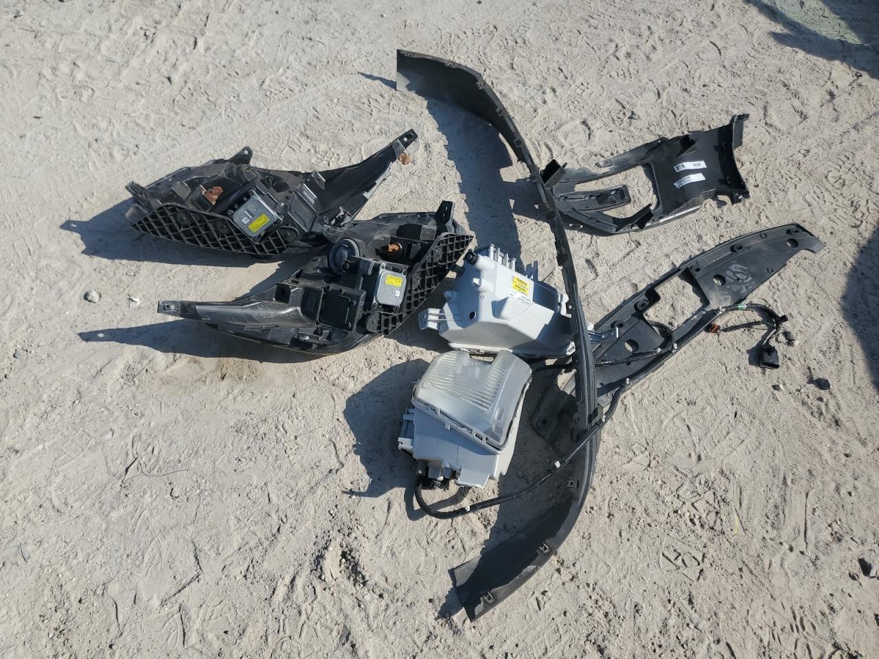 Ford Explorer Xlt Image 9