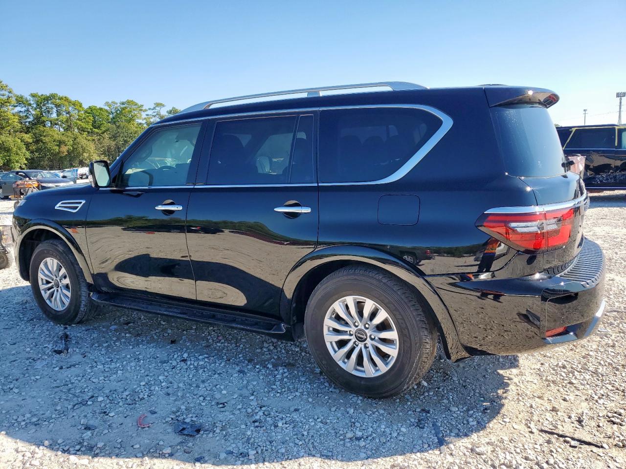 Nissan Armada Sv Image 2