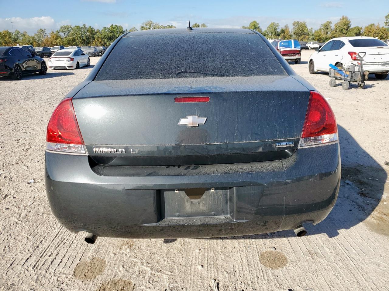 Chevrolet Impala Lt Image 8