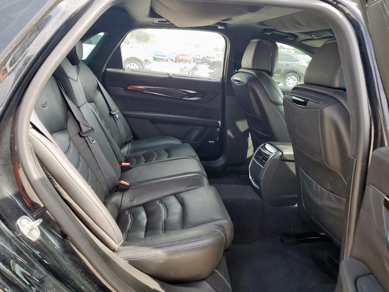 Cadillac CT6 Platinum Image 9