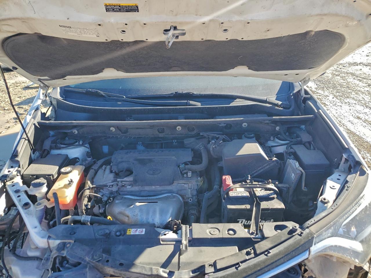 Toyota RAV4 Le Image 10