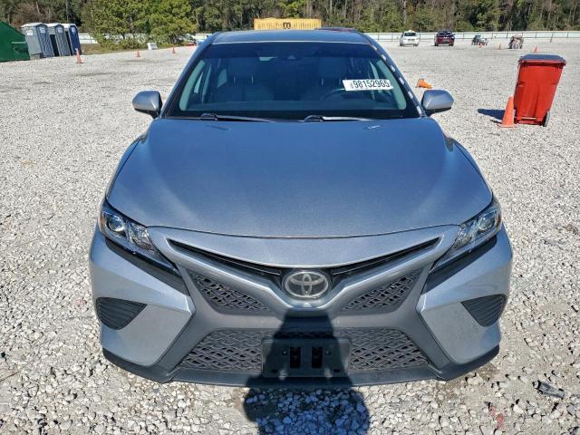 Toyota Camry L Image 6