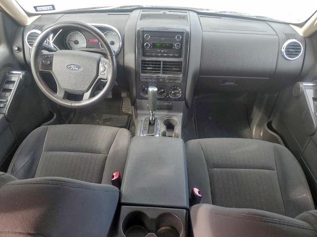 Ford Explorer Xlt Image 4