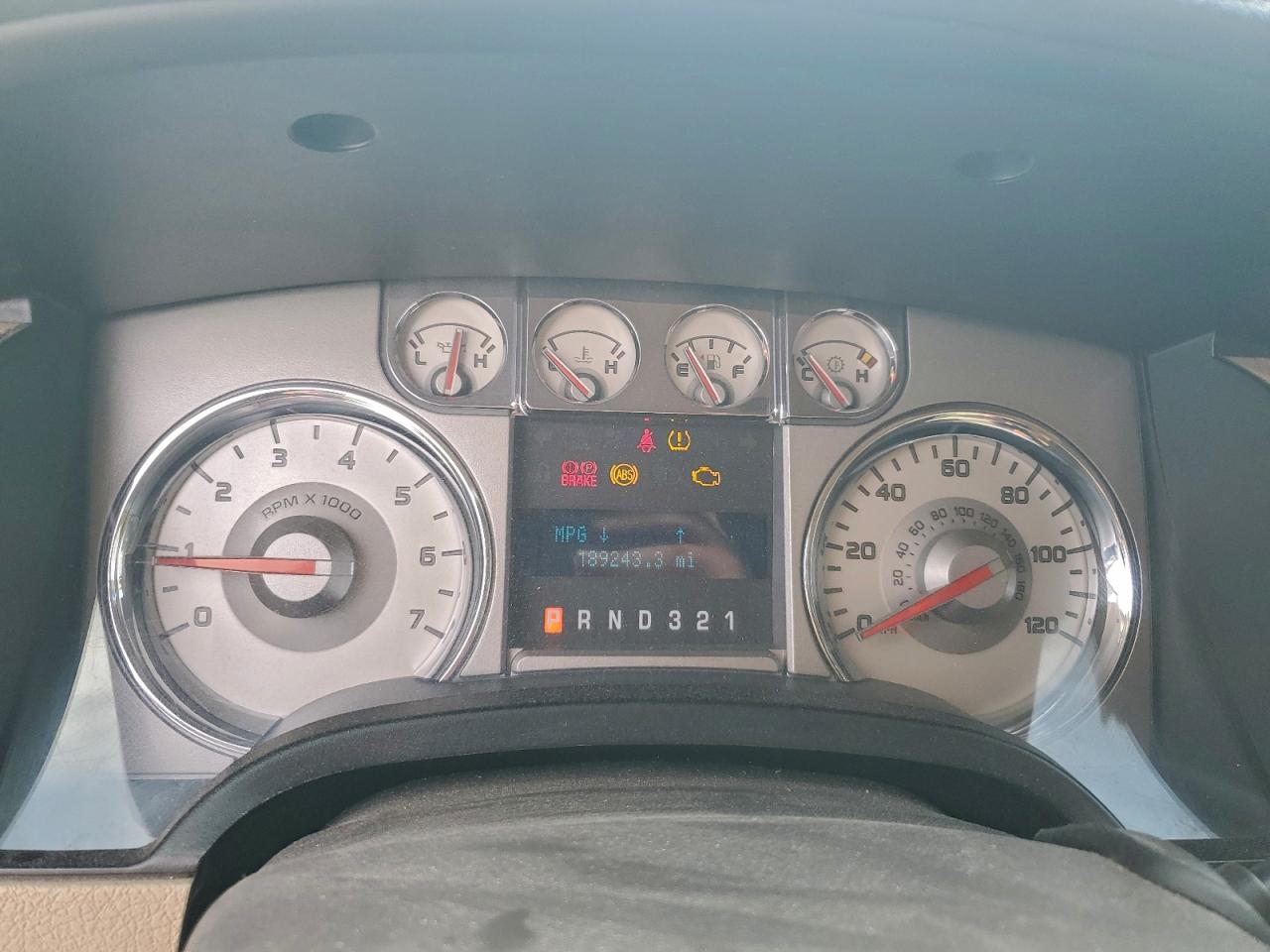 Ford F-150 Supercrew Image 9