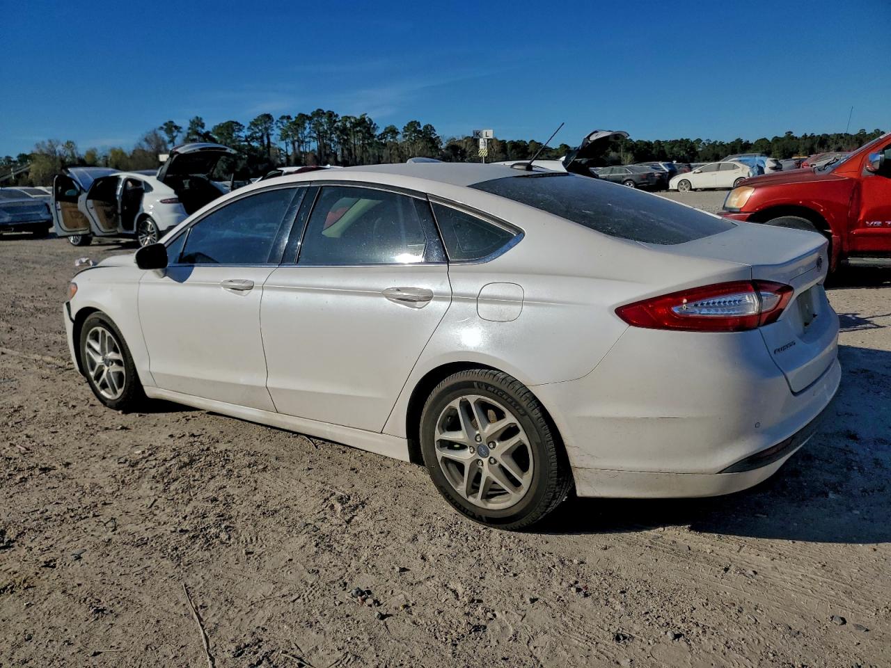 Ford Fusion Se Image 10
